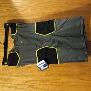 Boys champro sports tri-plex compression shirt small 21 long 13 armpit to armpit